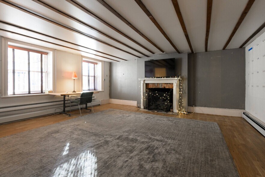 More Photos Of 51 Market St, New York Apartments For Sale