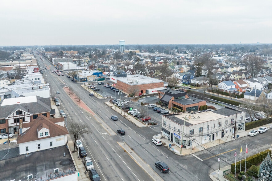More Photos Of 360-362 Jericho Tpke, Floral Park Storefront Retail Office For Lease