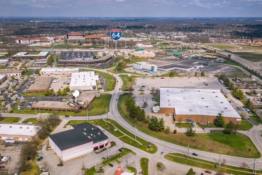 More Photos Of 11492 Bluegrass Pky, Louisville Office For Lease