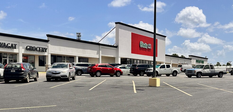 More Photos Of 3813-3815 Ross Clark Cir, Dothan Storefront For Sale