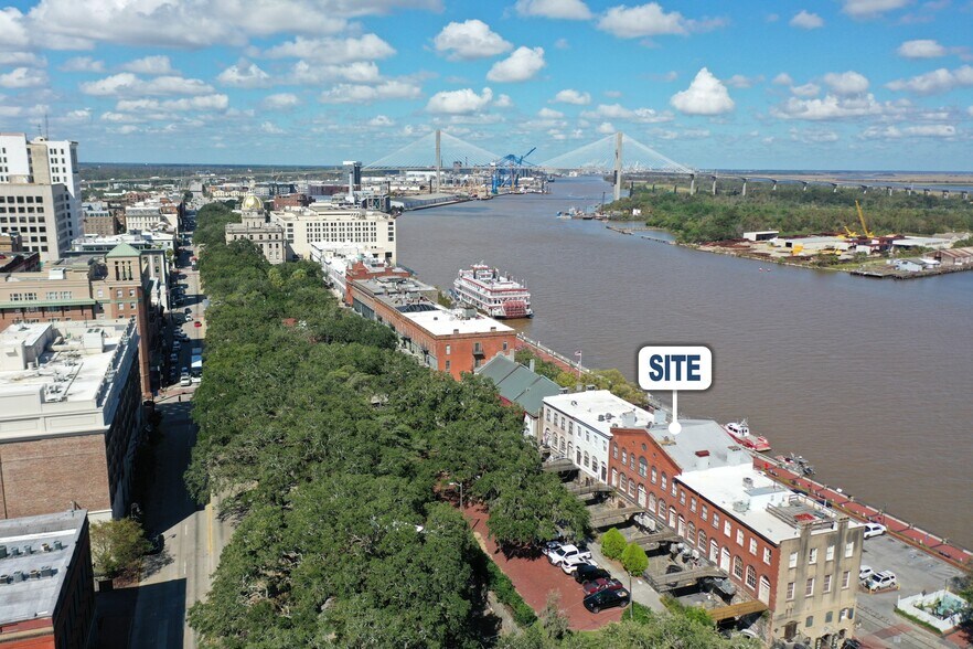 More Photos Of 215 E River St, Savannah Storefront Retail Residential For Lease
