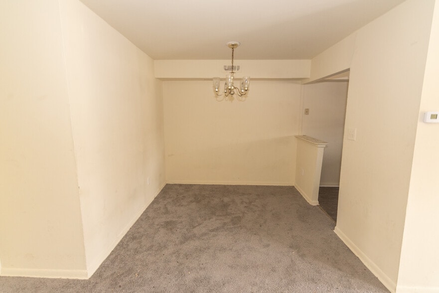 More Photos Of 4907-4921 Frederick Ave, Baltimore Apartments For Sale