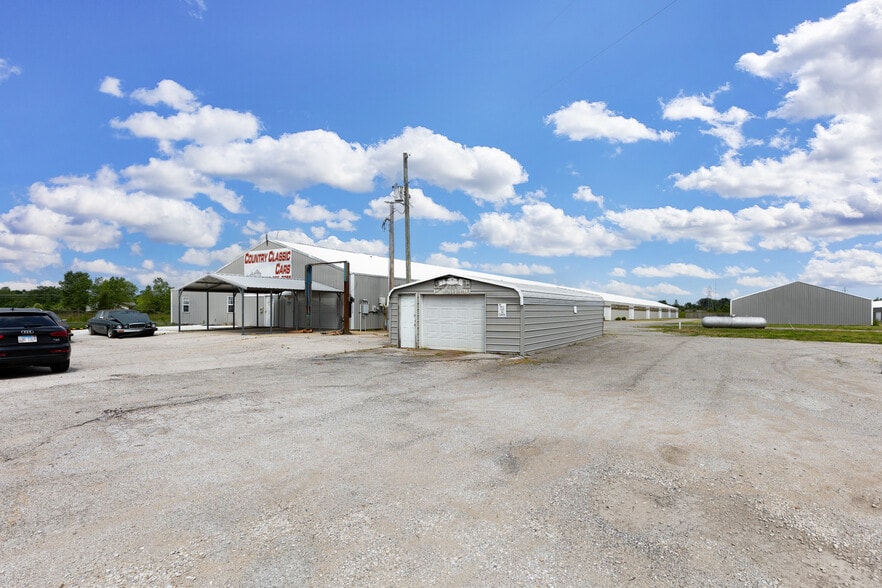 More Photos Of 2149 E Frontage Rd, Staunton Auto Dealership For Sale