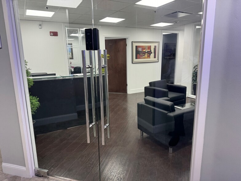 More Photos Of 200 S Andrews Ave, Fort Lauderdale Medical For Sale