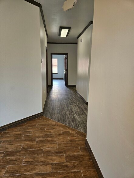 More Photos Of 1109 N Bryant Ave, Edmond Medical For Lease