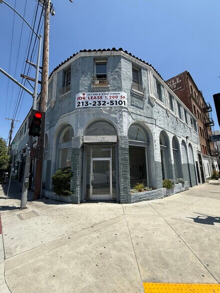 More Photos Of 4356-4378 W 3rd St, Los Angeles Storefront Retail Residential For Lease