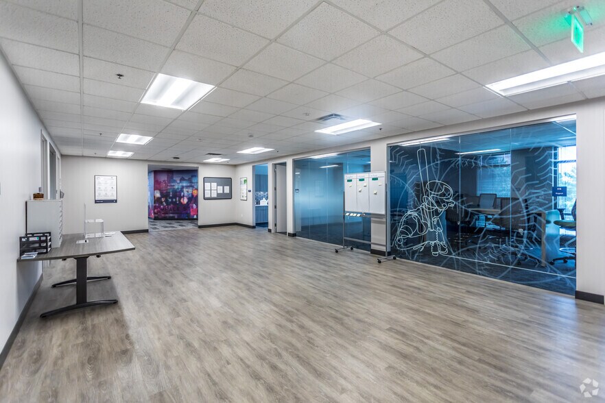 More Photos Of 6625 Lenox Park Dr, Memphis Office For Lease