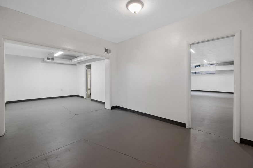 More Photos Of 401 W Lerdo Hwy, Shafter Religious Facility For Sale