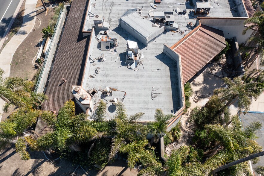 More Photos Of 8082 Adams Ave, Huntington Beach Restaurant For Sale