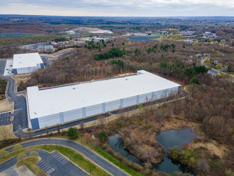 More Photos Of 384-386 South St, Shrewsbury Distribution For Lease