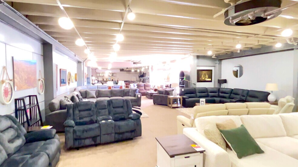 More Photos Of 174 W 200 N, Cedar City General Retail For Sale