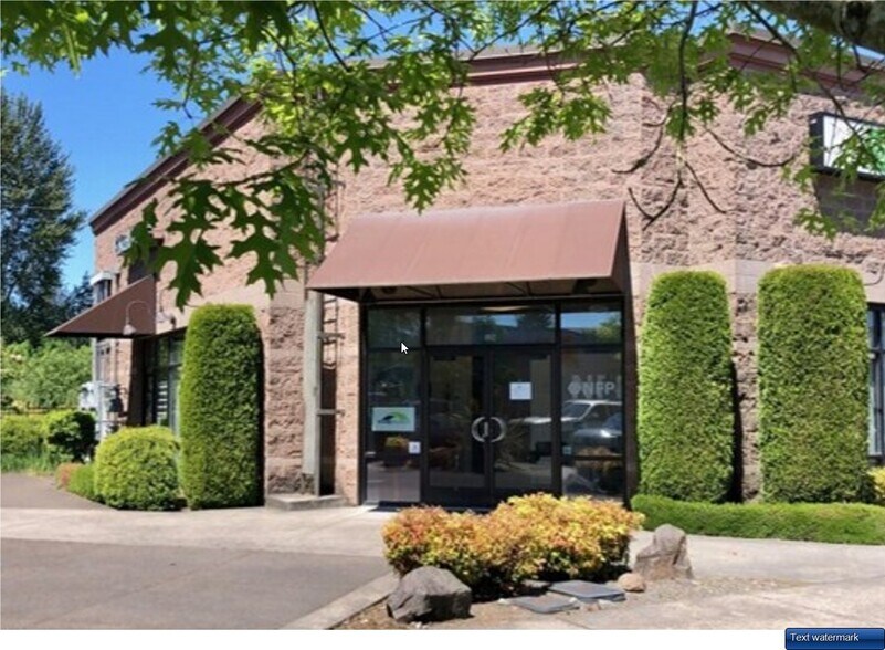 Primary Photo Of 909 W Main St, Battle Ground Unknown For Lease