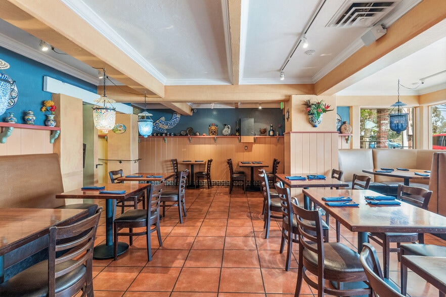 More Photos Of 2009 Bridgeway, Sausalito Restaurant For Lease