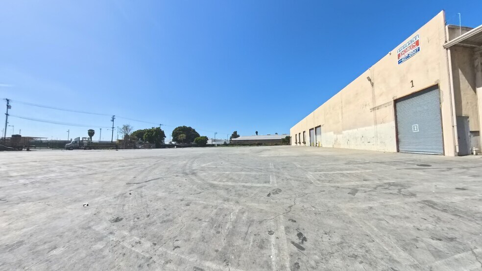 More Photos Of 1363 S Bonnie Beach Pl, Commerce Warehouse For Lease