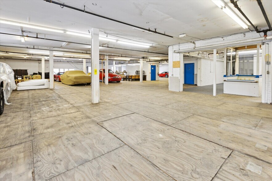 More Photos Of 315 3rd St, Bay City Self Storage For Sale