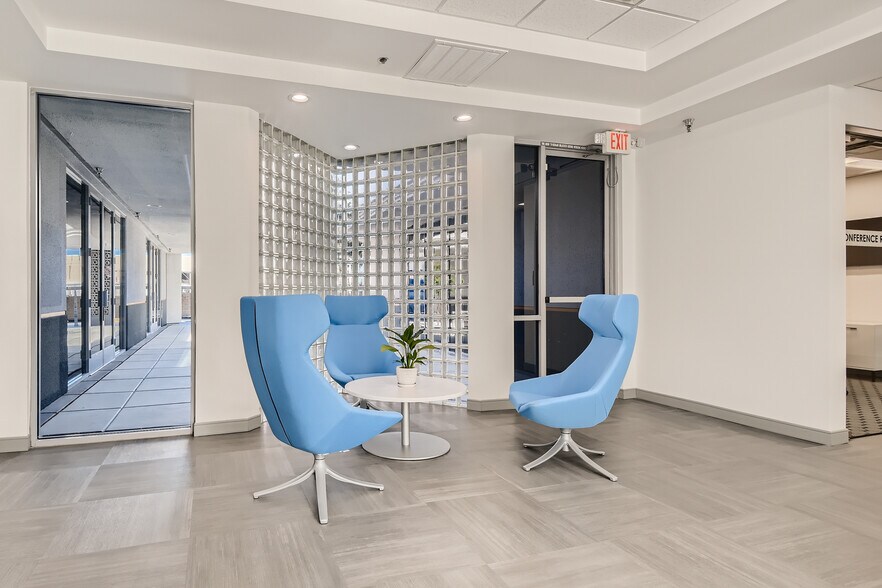 More Photos Of 320-340 E Warm Springs Rd, Las Vegas Unknown For Lease