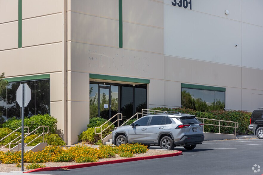 More Photos Of 3301 W Martin Ave, Las Vegas Warehouse For Lease