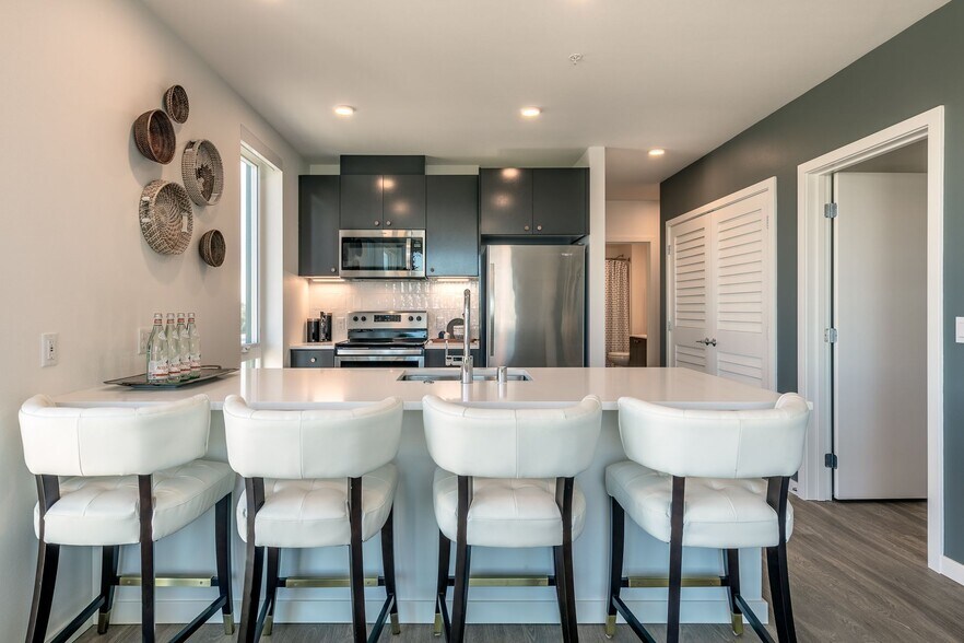 More Photos Of 2309 S Jackson St, Seattle Apartments For Lease