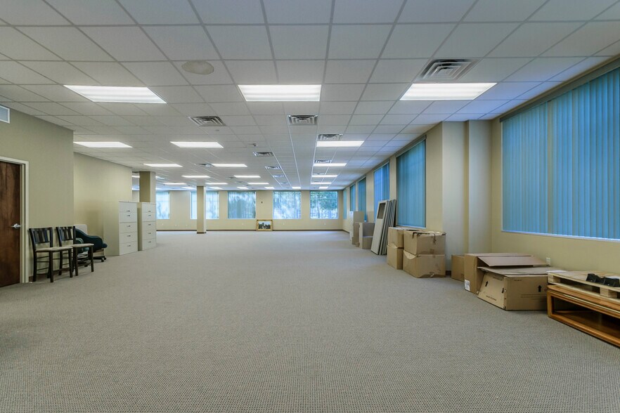 More Photos Of 1010 Davis St, Jacksonville Office For Lease