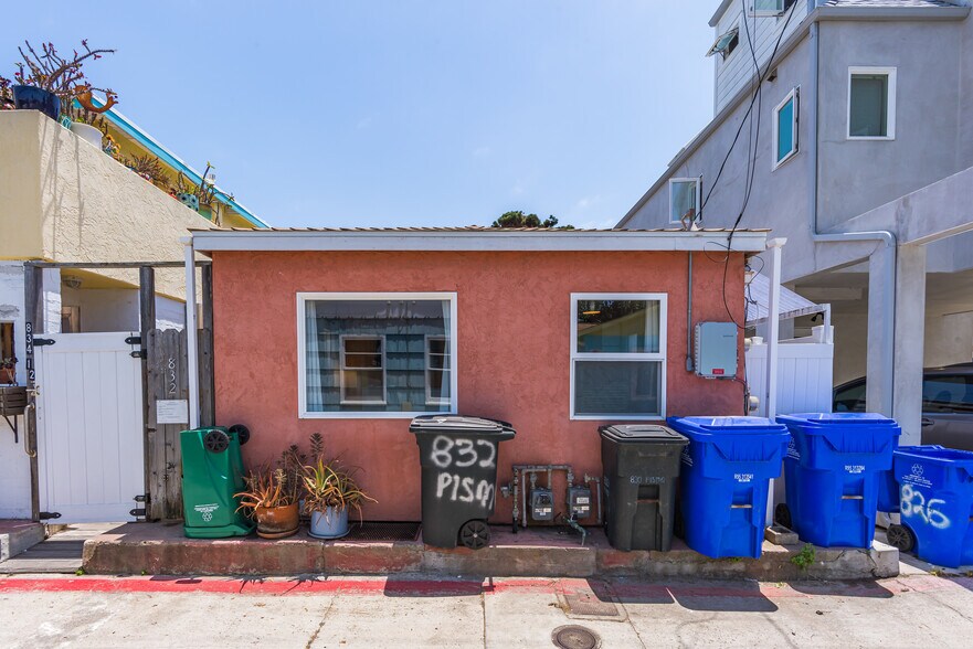 More Photos Of 830-832 Pismo Ct, San Diego Apartments For Sale