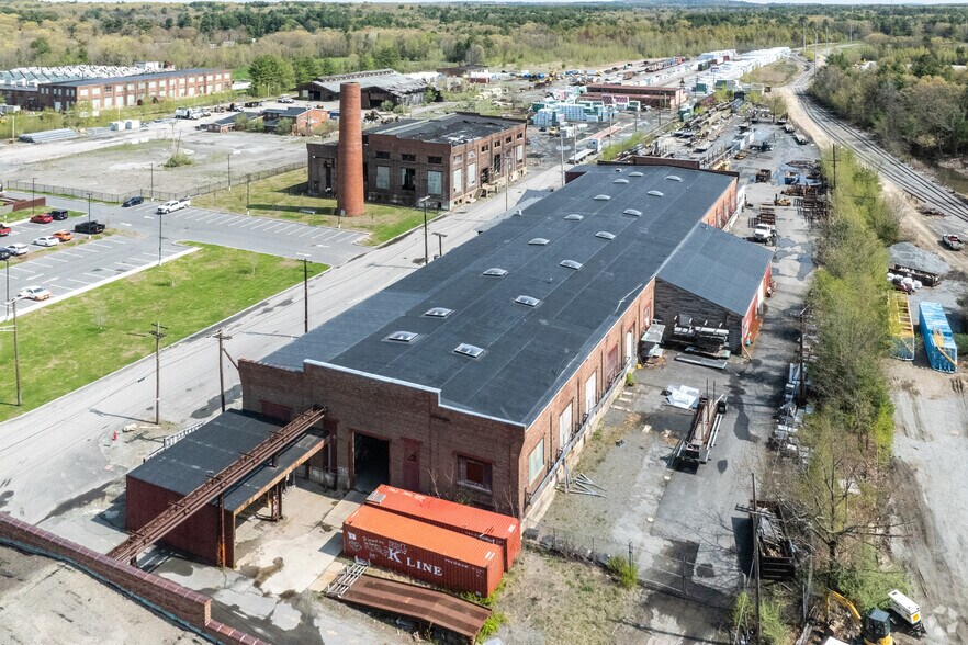 More Photos Of 1400 Iron Horse Park, North Billerica Warehouse For Lease