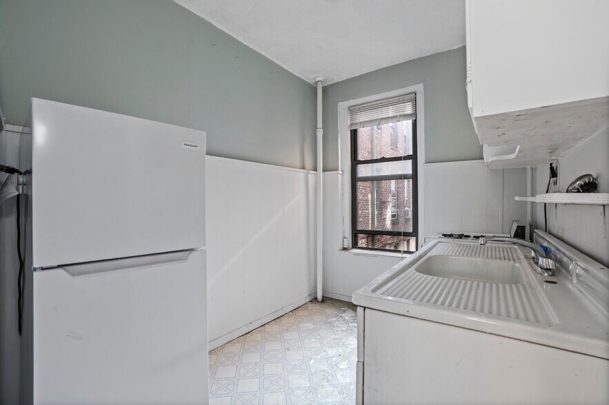 More Photos Of Powers St, Brooklyn Apartments For Sale