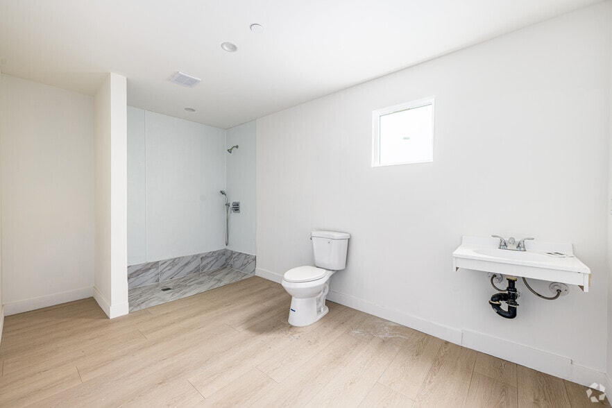 More Photos Of 8717 S Central Ave, Los Angeles Apartments For Sale