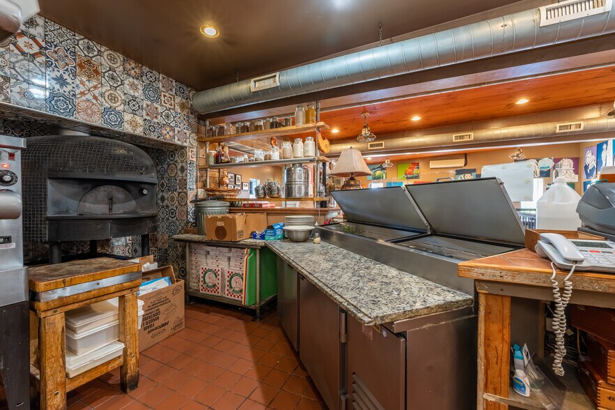 More Photos Of 424 N Main St, Souderton Restaurant For Sale