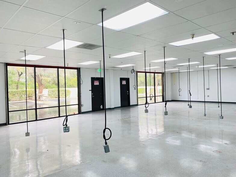 More Photos Of 101 Cooper Ct, Los Gatos Research And Development For Lease