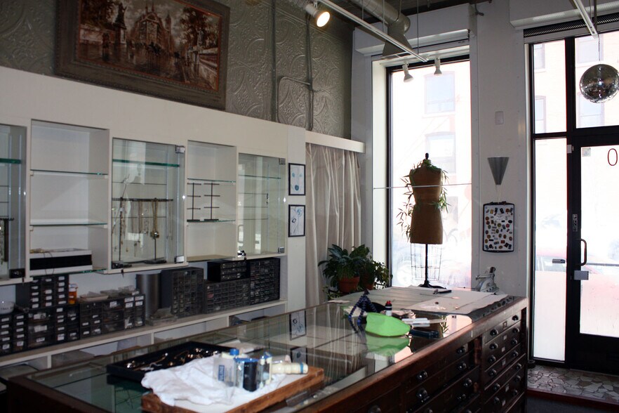 More Photos Of 2210 S Halsted St, Chicago Storefront Retail Office For Sale