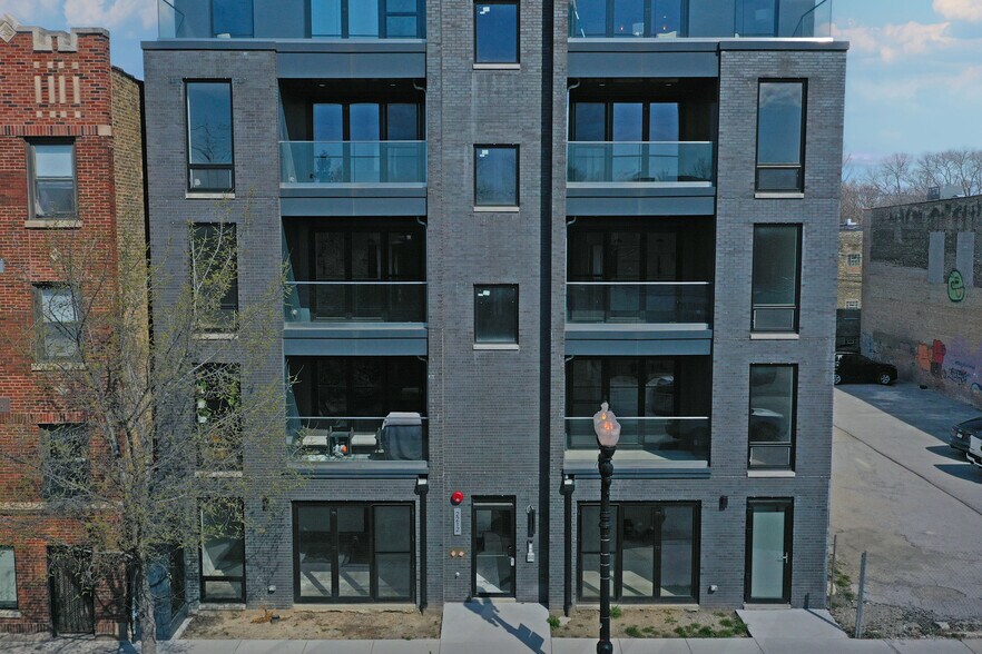 More Photos Of 2212 W Lawrence Ave, Chicago Apartments For Sale