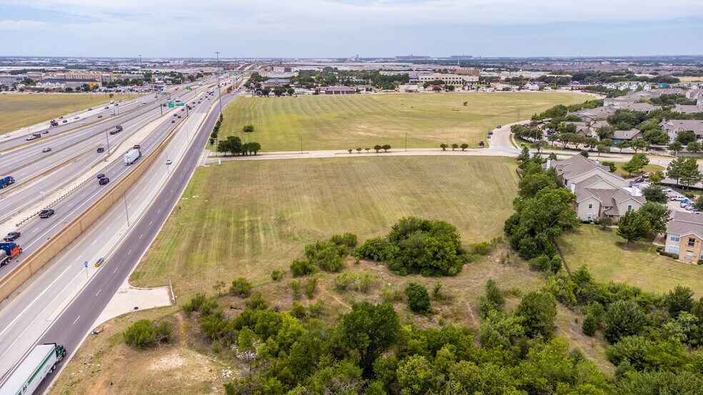 More Photos Of 5280 Fossil Creek Blvd, Haltom City Land For Lease