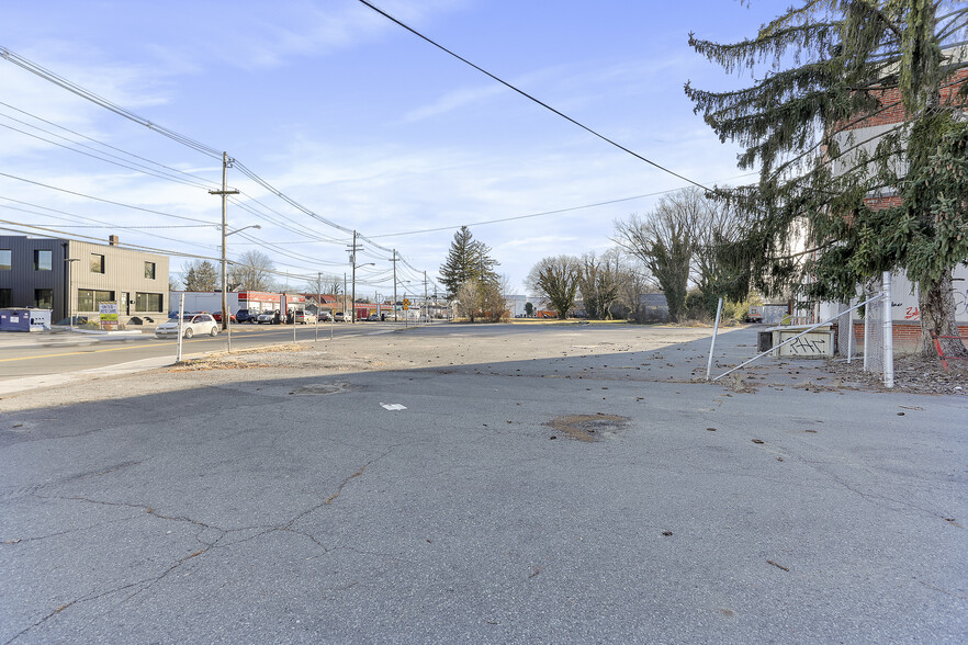 More Photos Of 881 Pennsylvania Ave, Hagerstown Warehouse For Lease