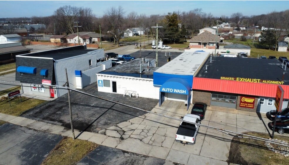 Primary Photo Of 18742 West Rd, Trenton Carwash For Sale