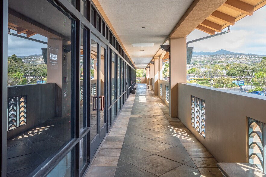 More Photos Of 563-565 Farrington Hwy, Kapolei Freestanding For Lease