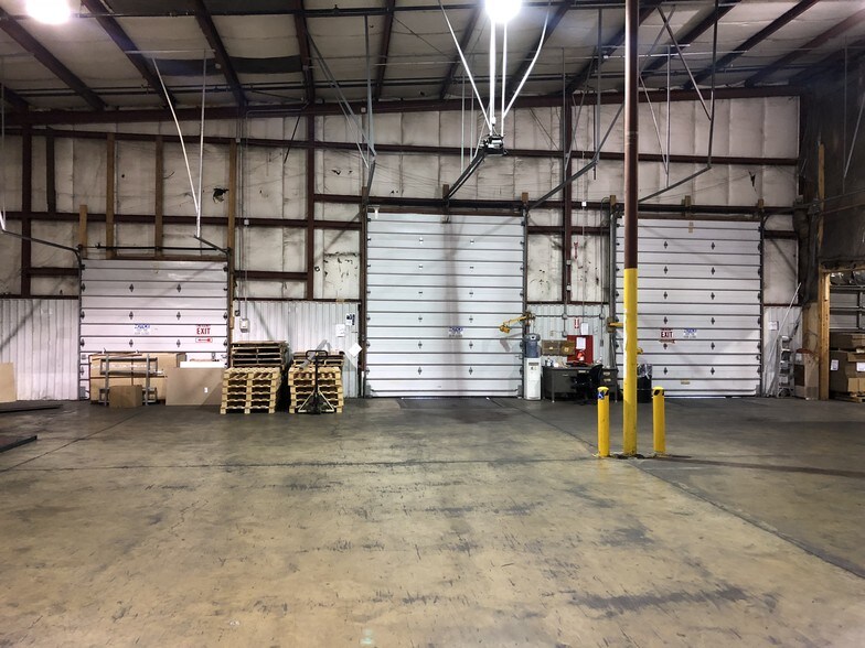 More Photos Of 2700 Cumberland St, Lebanon Warehouse For Lease