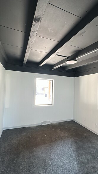 More Photos Of 2108 W 75th St, Prairie Village Medical For Lease