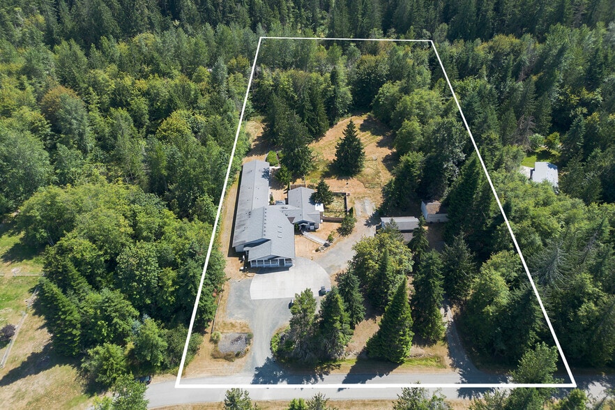 More Photos Of 202 Birdsong Ln, Port Angeles Healthcare For Sale