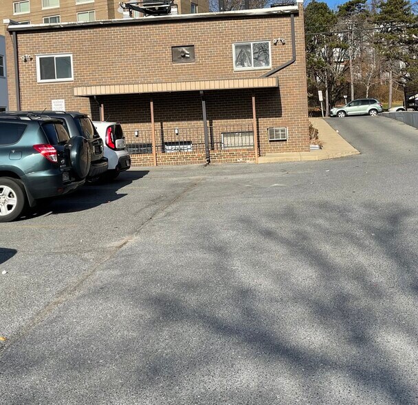 More Photos Of 168 Rollins Ave, Rockville General Retail For Sale