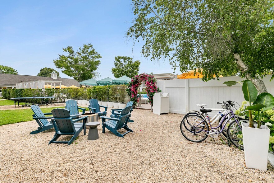 More Photos Of 281 County Road 39A, Southampton Hotel For Sale