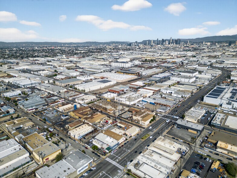 More Photos Of 5221 Pacific Blvd, Huntington Park Warehouse For Sale