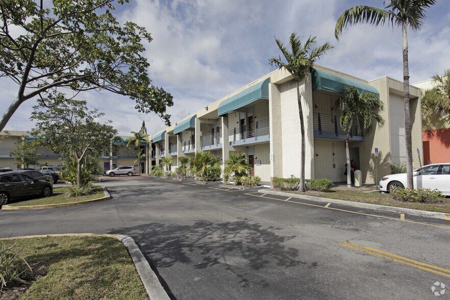 More Photos Of 2331 N State Road 7, Lauderhill Office For Lease