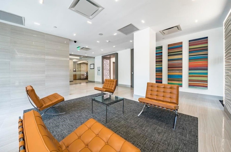 More Photos Of 8222 Douglas Ave, Dallas Office For Lease