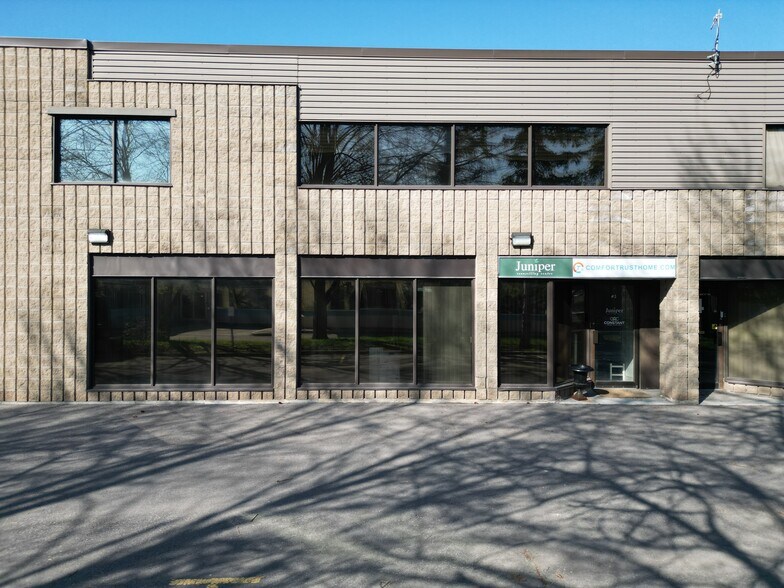 More Photos Of 155 Terence Matthews Cres, Ottawa Office For Lease