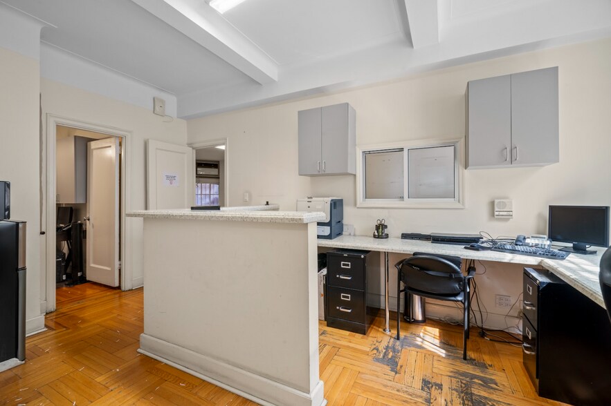 More Photos Of 325 E 79th St, New York Apartments For Sale