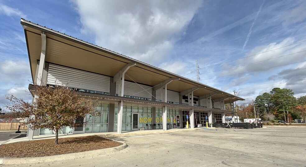 More Photos Of 8410 Line Ave, Shreveport Unknown For Lease