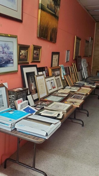 Primary Photo Of 920 10th St, Clarkfield Storefront For Sale