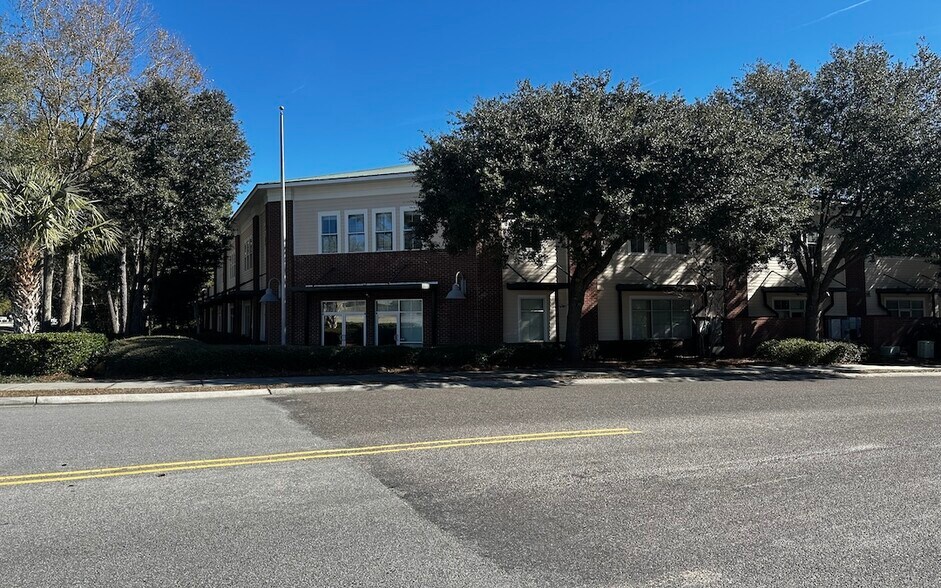 More Photos Of 2030 Wambaw Crk, Charleston Storefront Retail Office For Sale