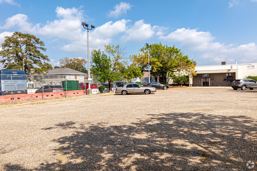 More Photos Of 1253 Florida St, Baton Rouge Truck Terminal For Sale