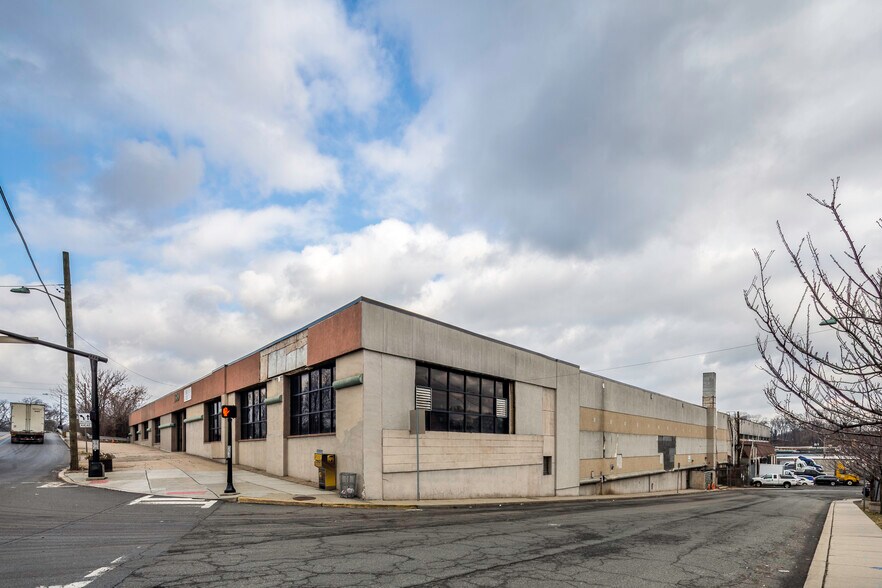 Primary Photo Of 1319 N Broad St, Hillside Manufacturing For Lease